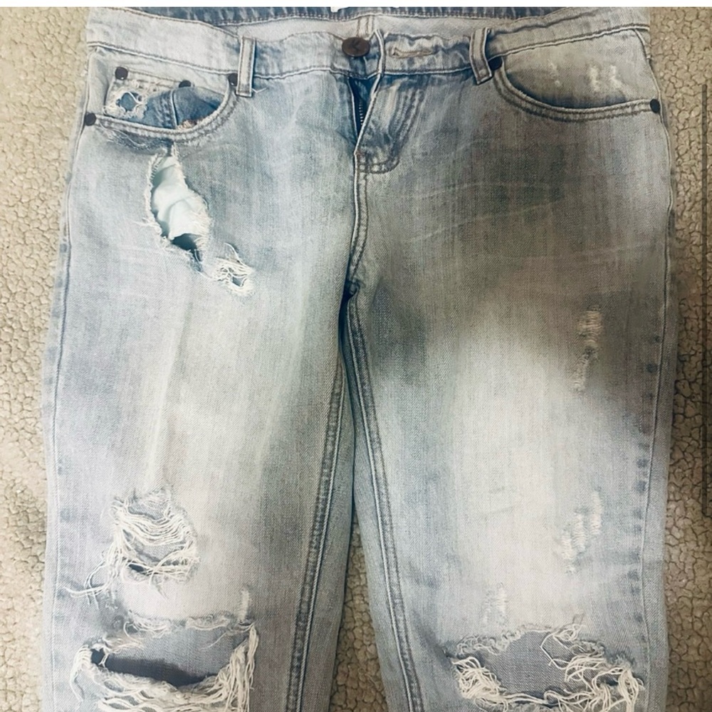 One Teaspoon Distressed Denim Boyfriend Jeans - Picture 2 of 5